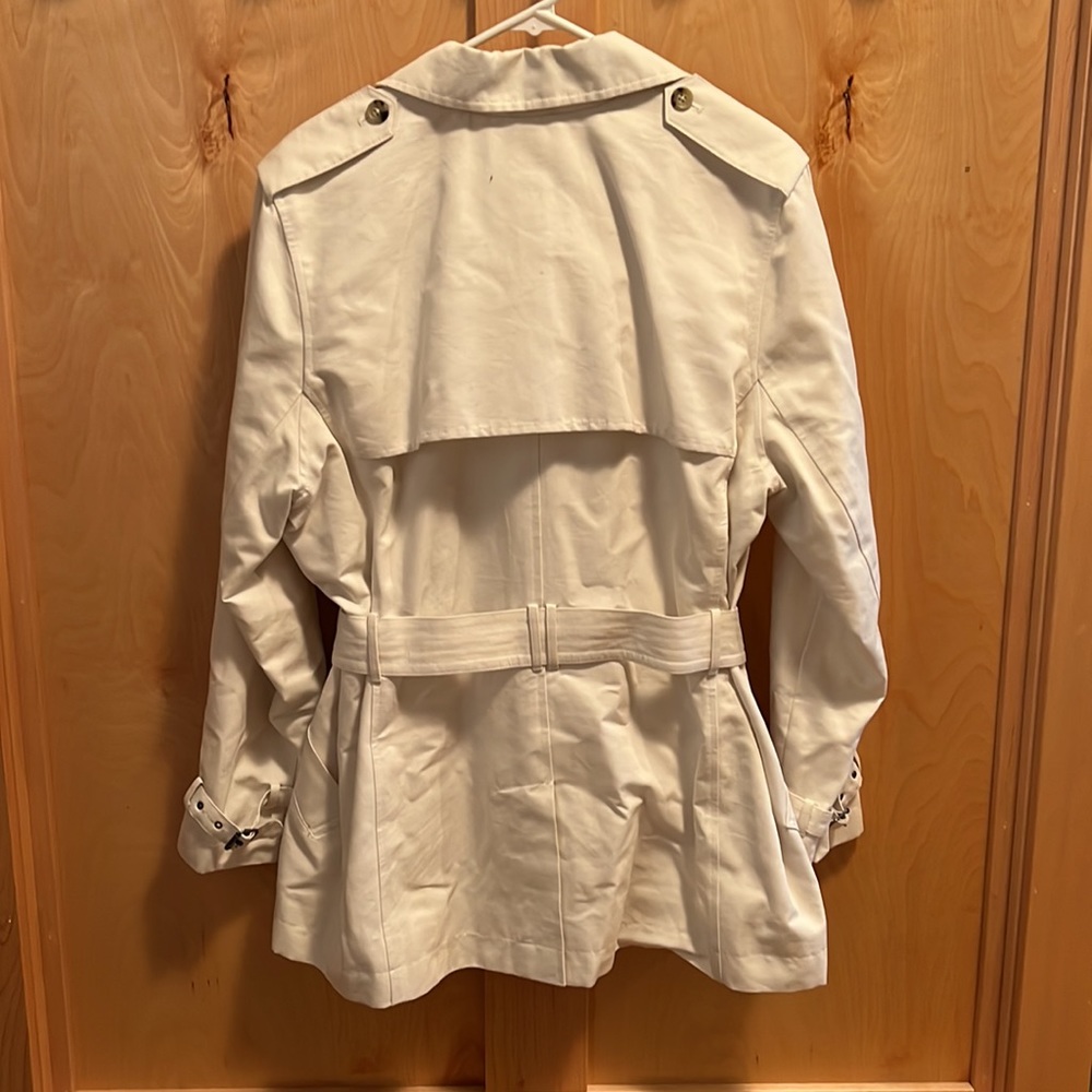 Eddie Bauer Women’s Trench Coat (XL) - Picture 2 of 6
